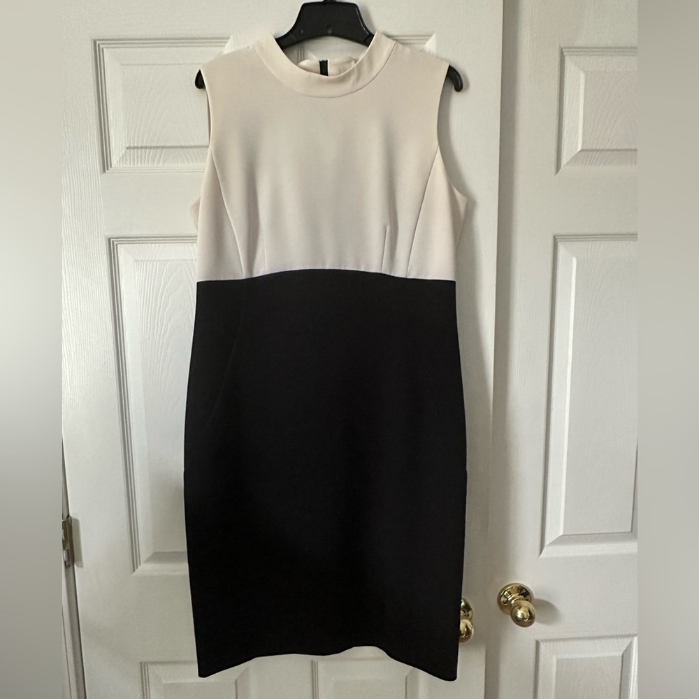 Elegant Black and Cream Sleeveless Dress, size 14